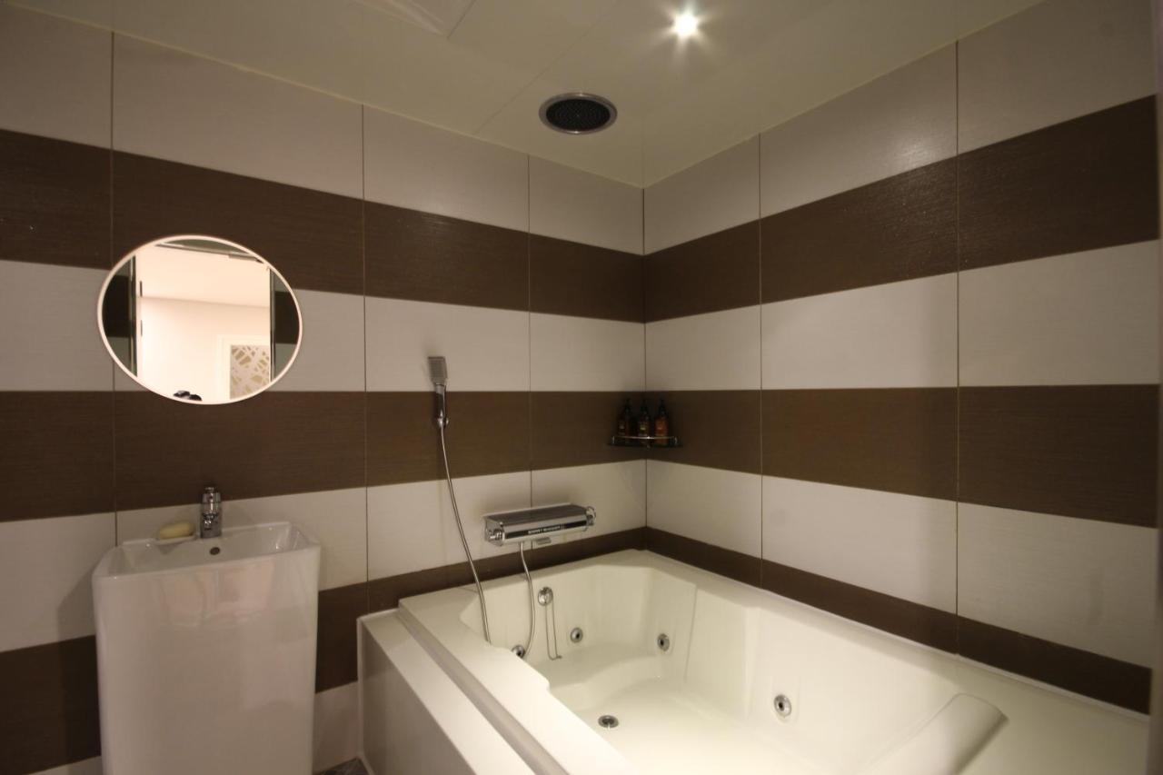 Hotel Gem Пусан Екстериор снимка